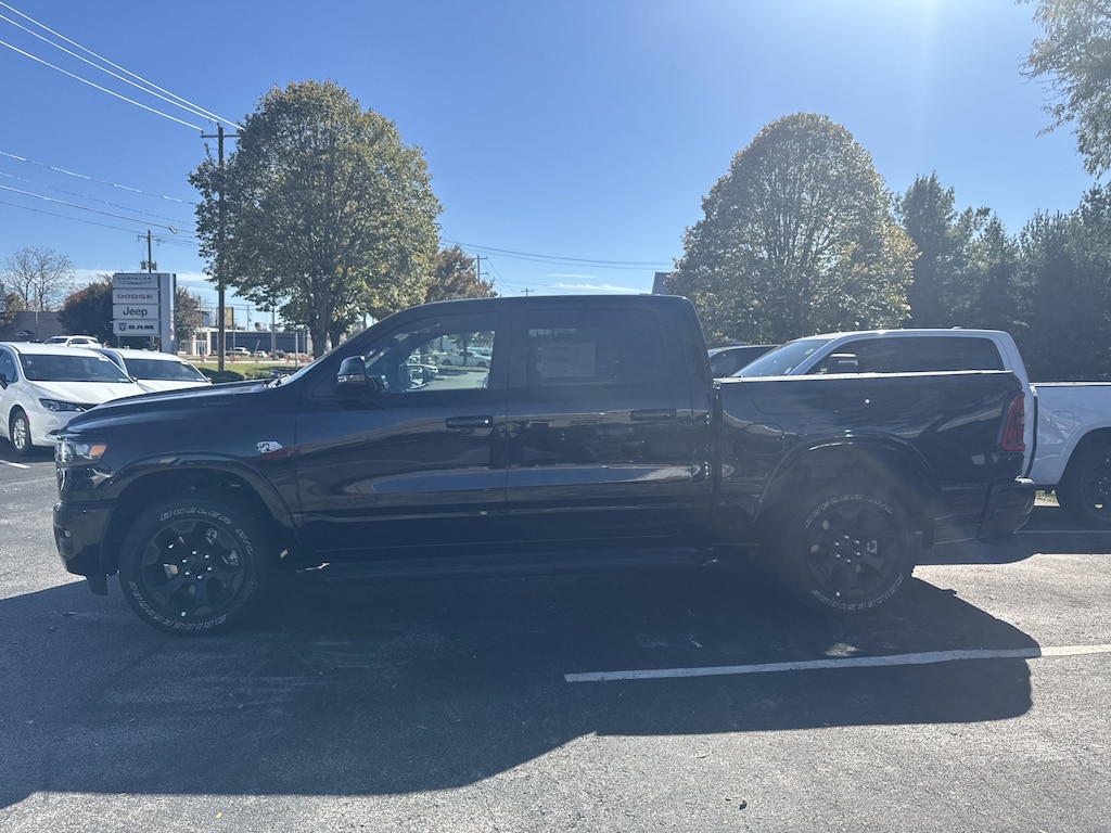 New 2026 Ram 1500 BIG HORN CREW CAB 4X4 5'7 BOX Pickup