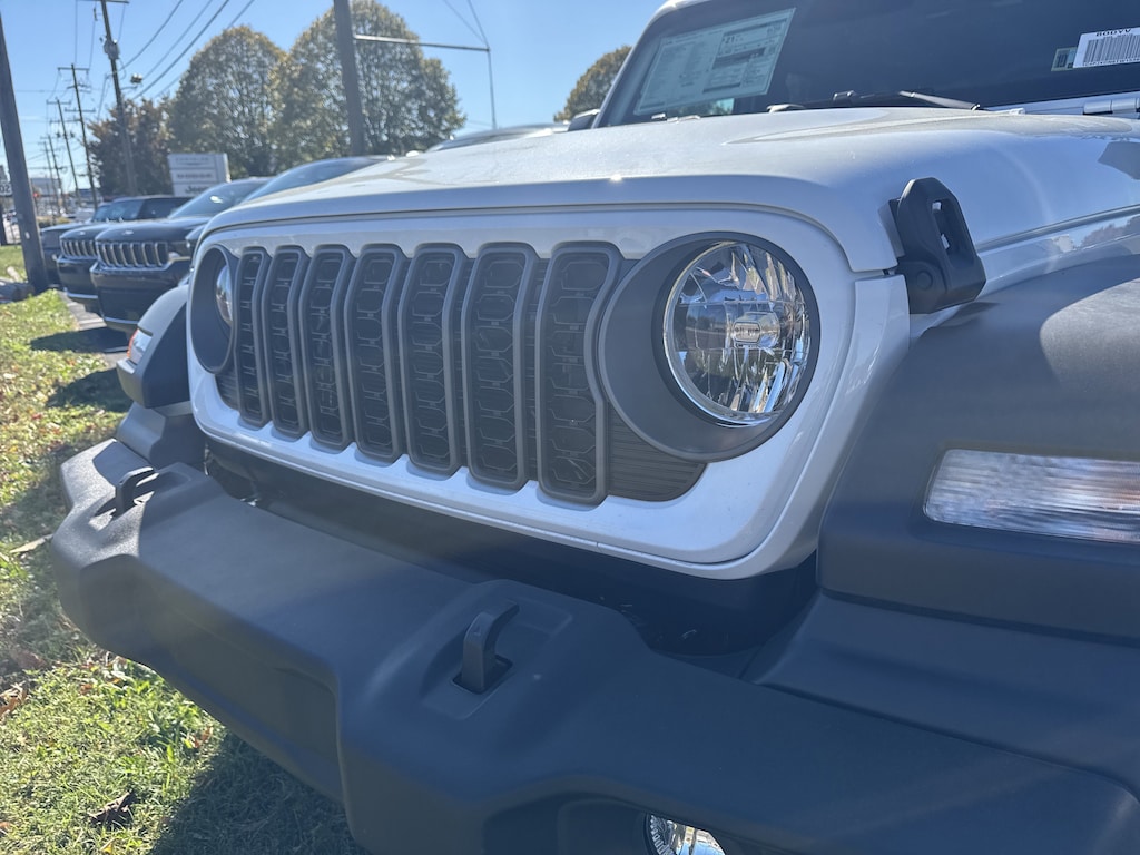 New 2026 Jeep Wrangler 4-DOOR SPORT S Sport Utility