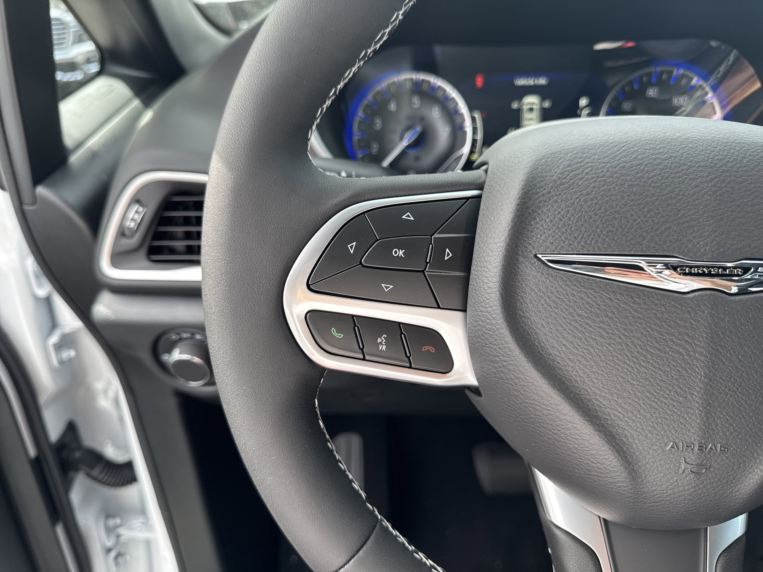 2026 Chrysler Voyager LX - Photo 21
