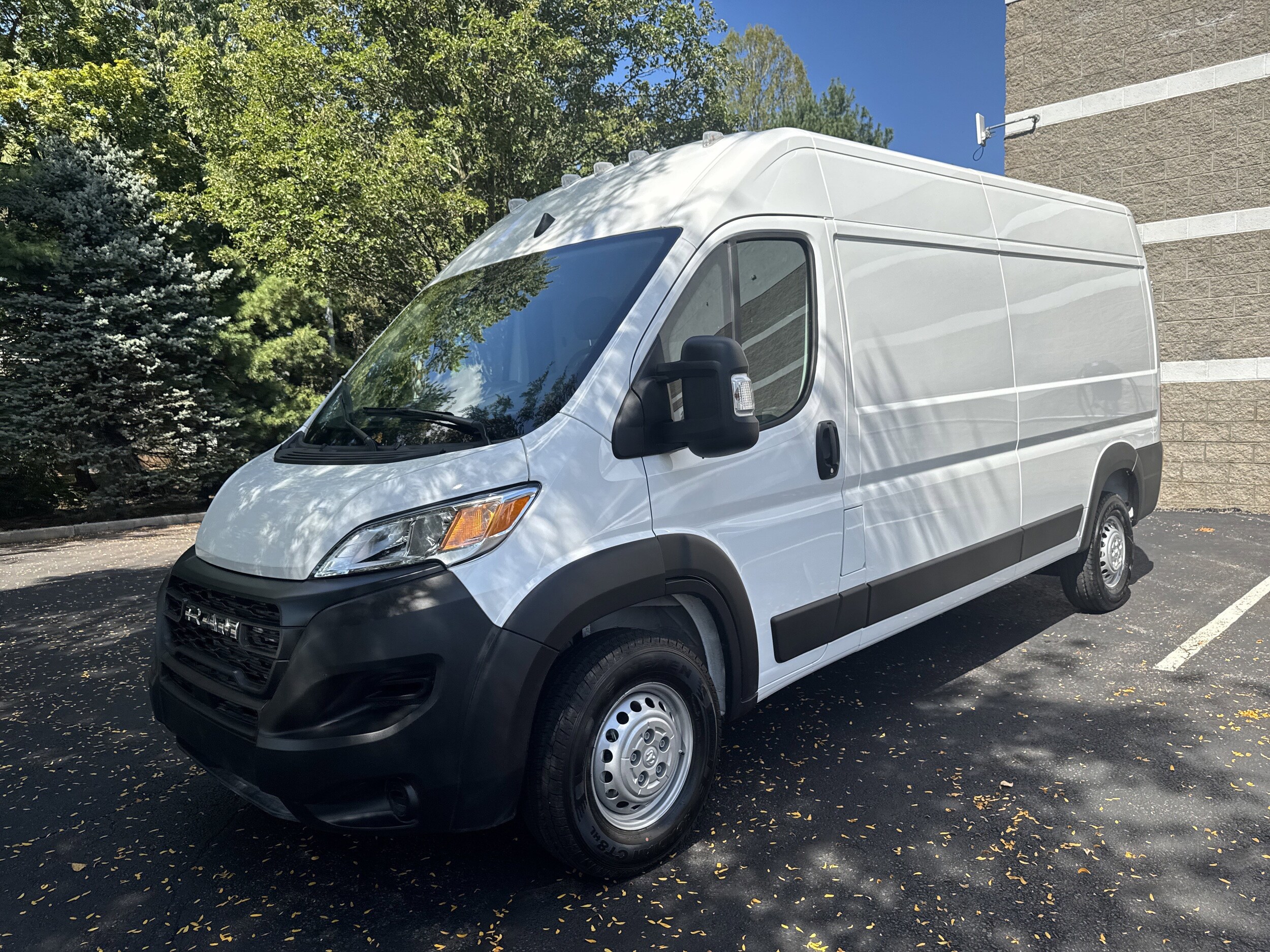2025 Ram ProMaster 2500 photo 3