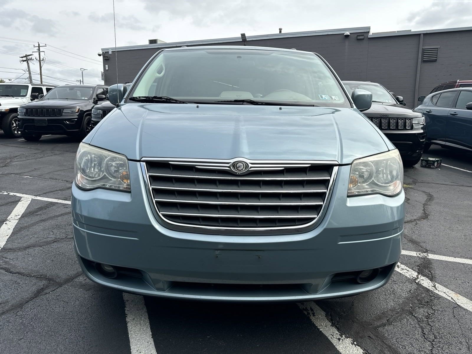 Used 2010 Chrysler Town & Country Touring with VIN 2A4RR5D1XAR108981 for sale in Lansdale, PA