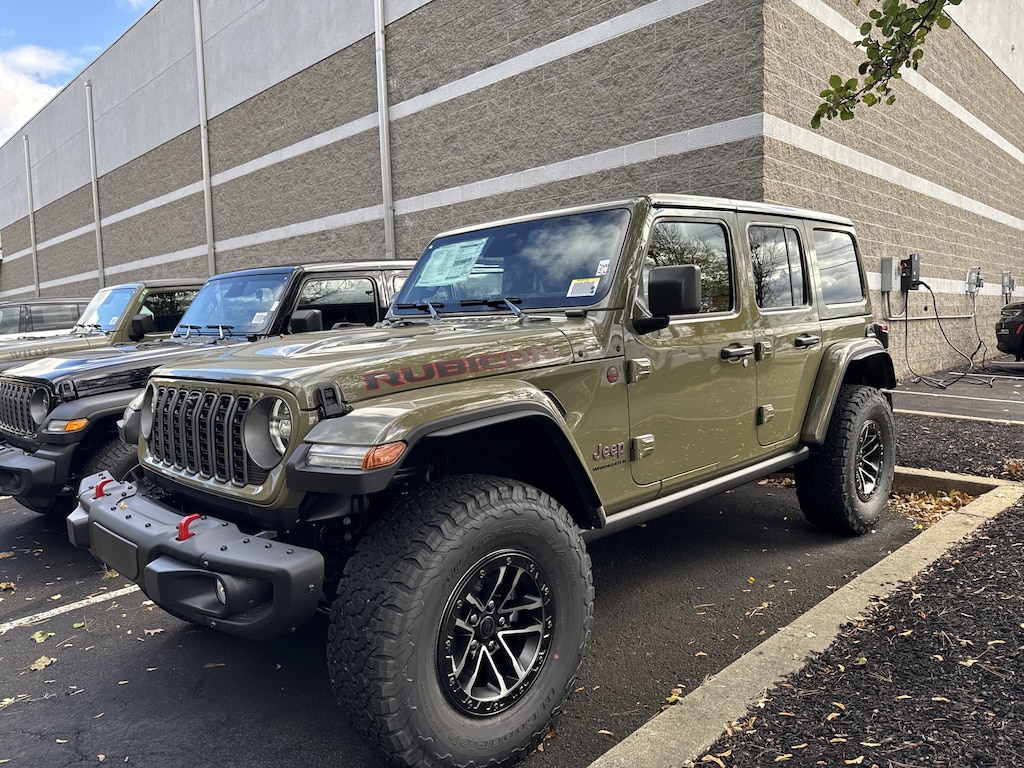 New 2026 Jeep Wrangler 4-DOOR RUBICON X Sport Utility