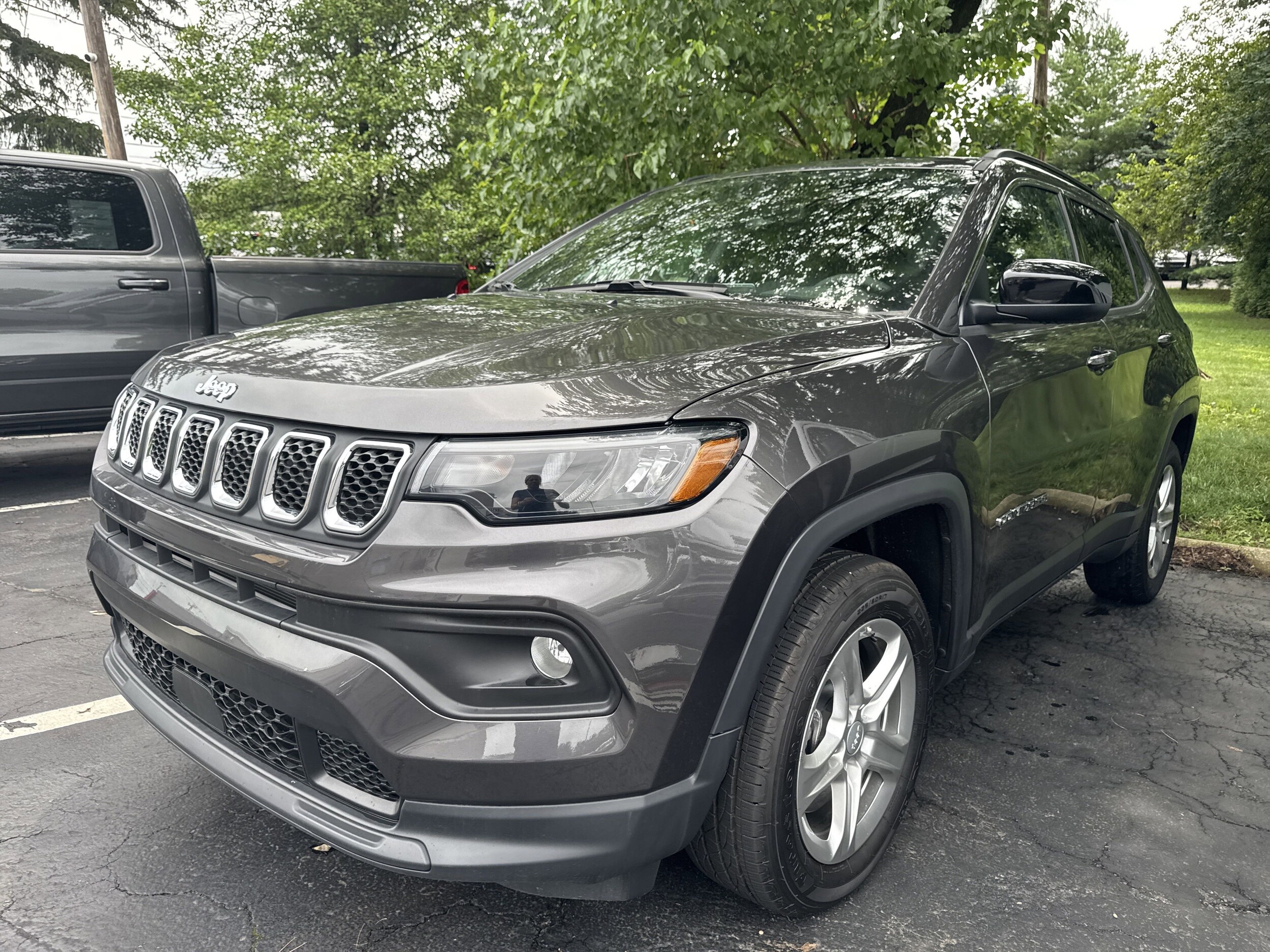 2023 Jeep Compass Latitude photo 3