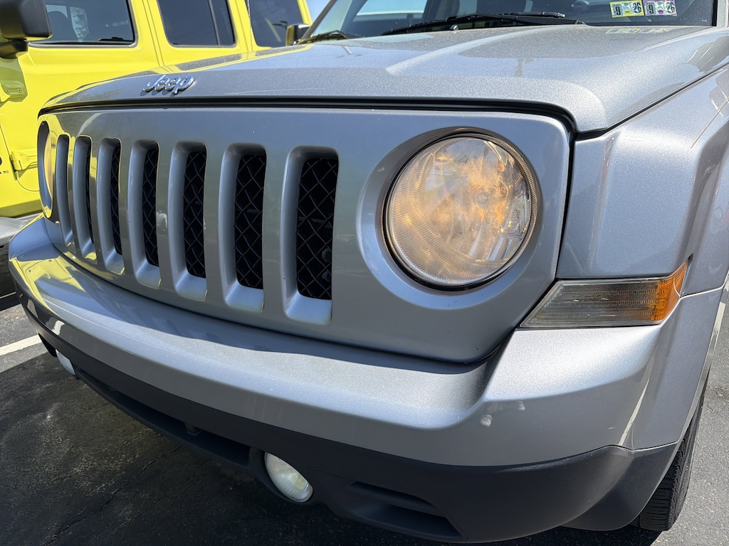 Used 2014 Jeep Patriot Latitude 4WD Latitude