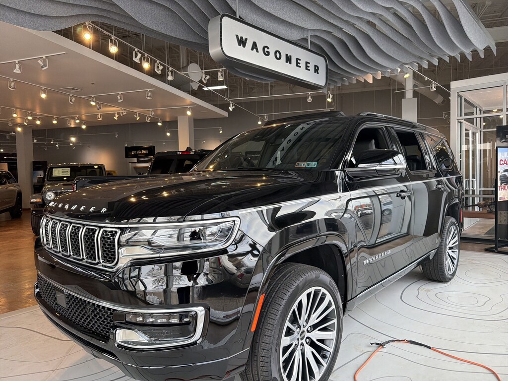 New 2025 Jeep Wagoneer LIMITED 4X4 Sport Utility