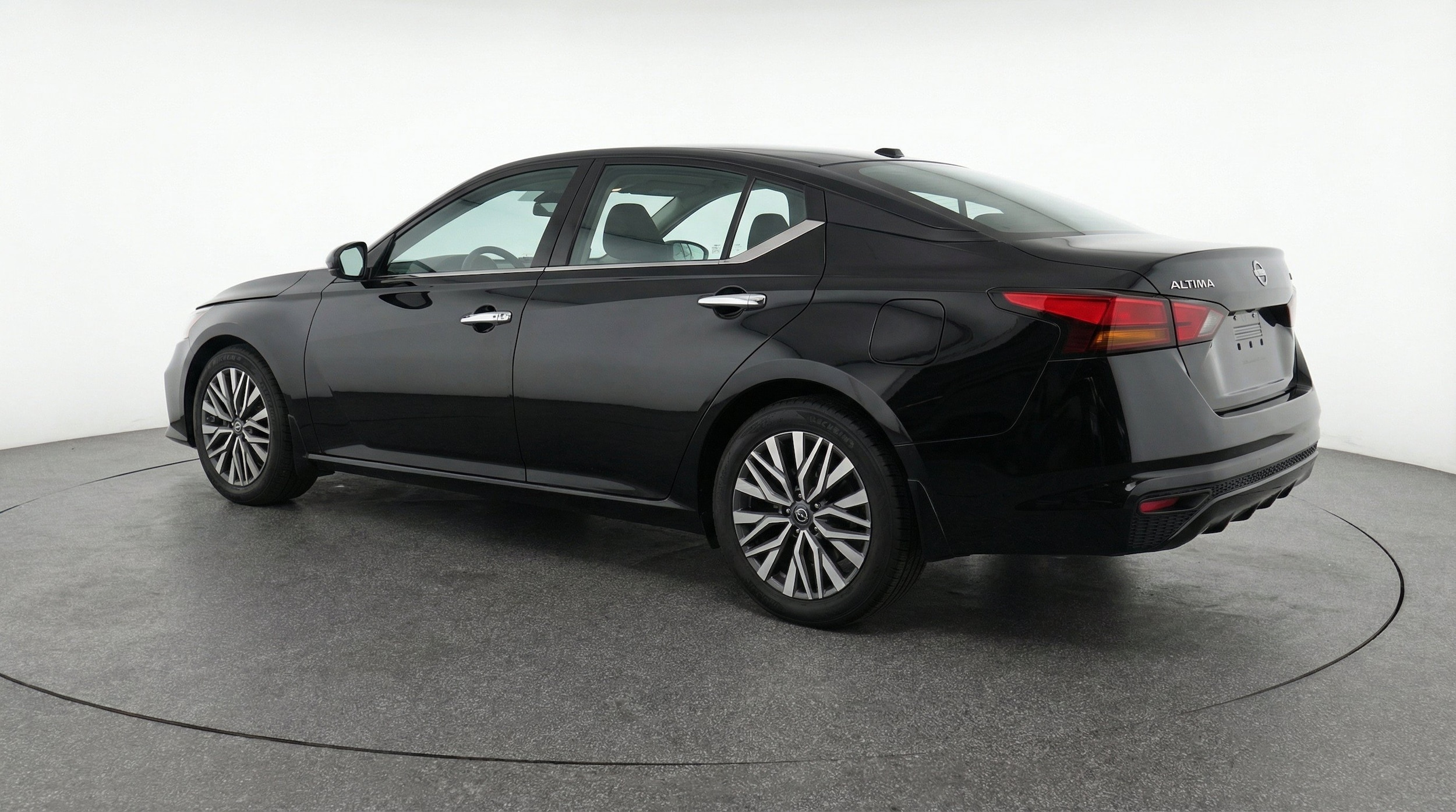 Thumbnail: 2025 Nissan Altima - 6