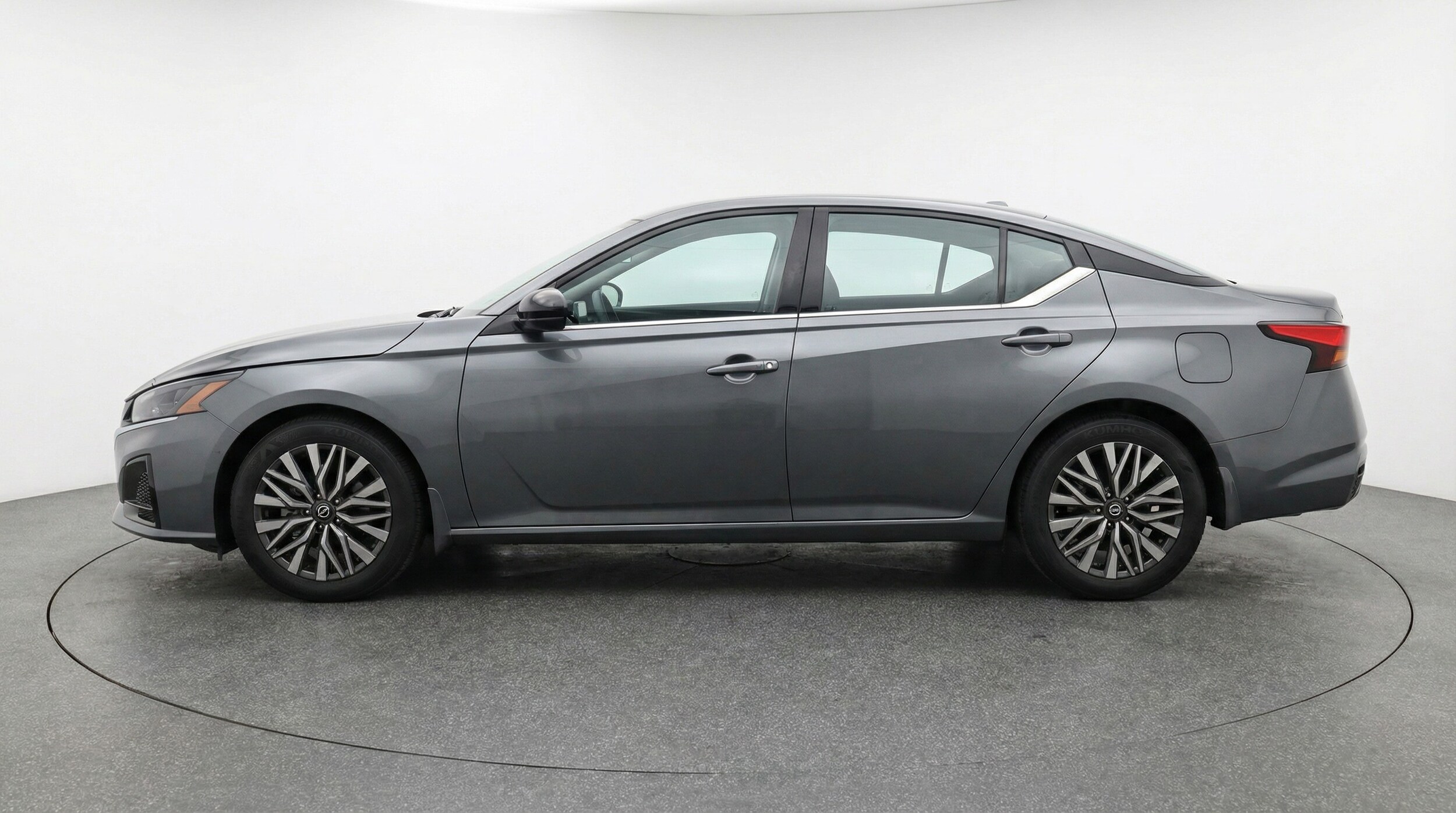 Thumbnail: 2025 Nissan Altima - 4