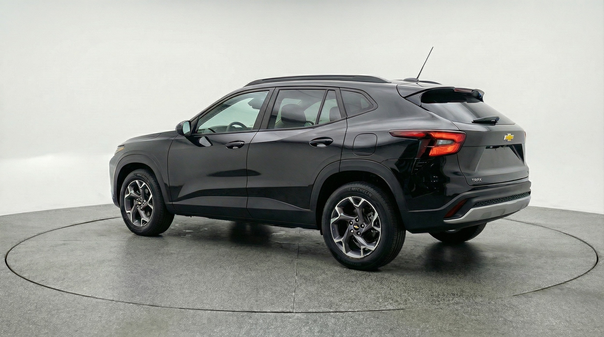 Thumbnail: 2025 Chevrolet Trax - 5