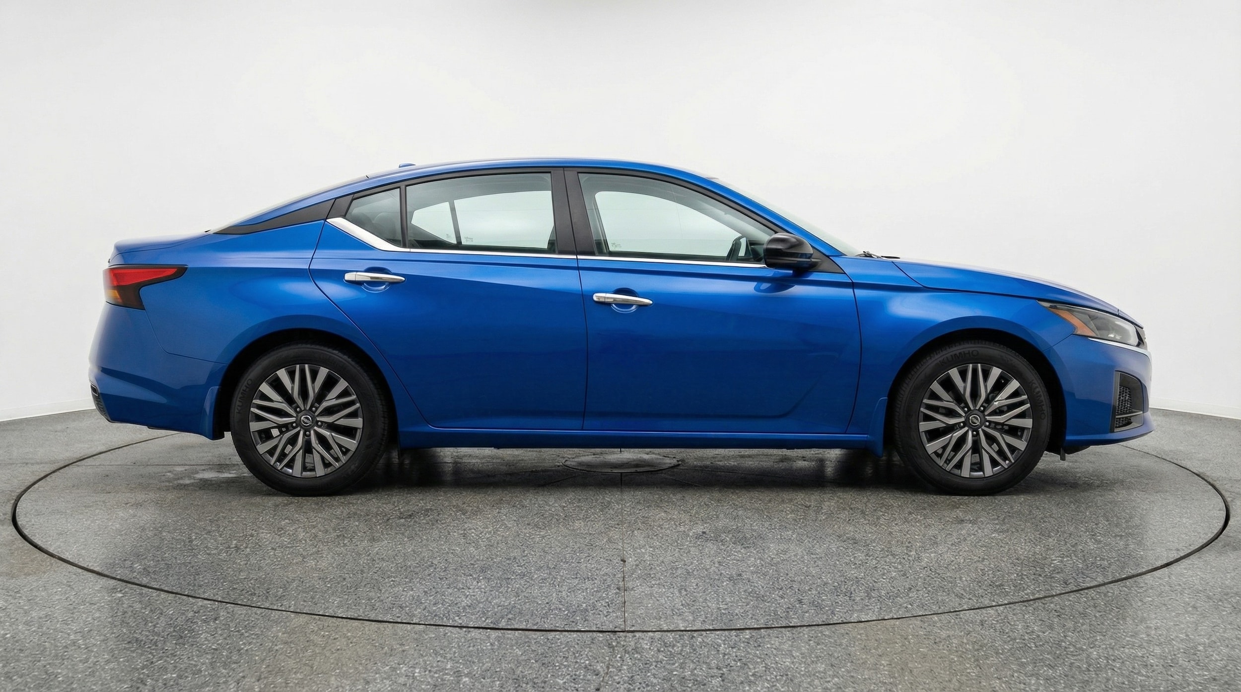 Thumbnail: 2025 Nissan Altima - 8