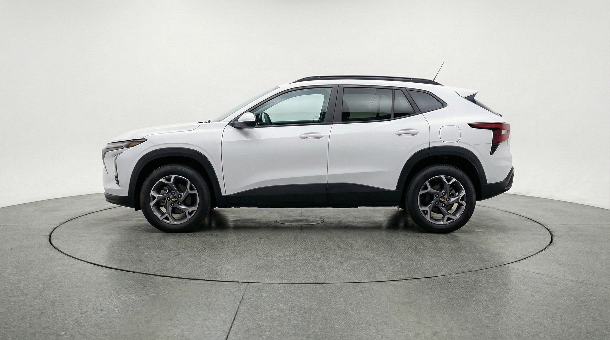 Thumbnail: 2025 Chevrolet Trax - 4