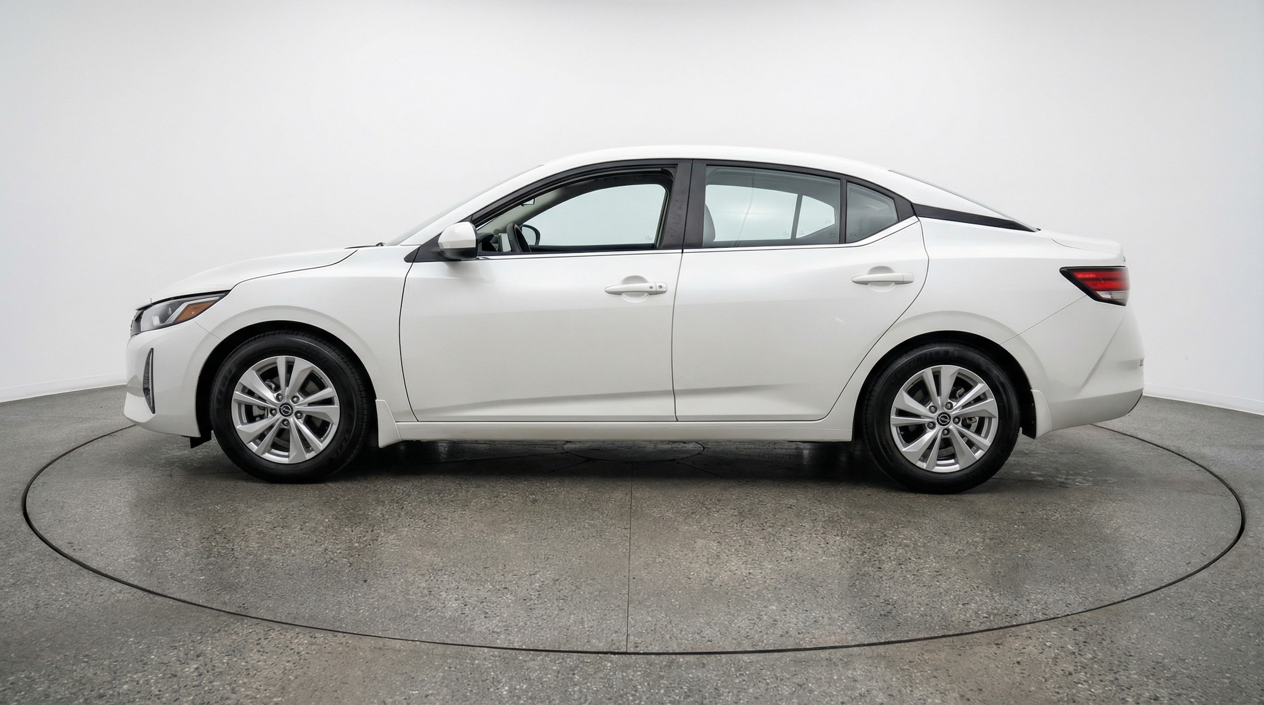 Thumbnail: 2025 Nissan Sentra - 4