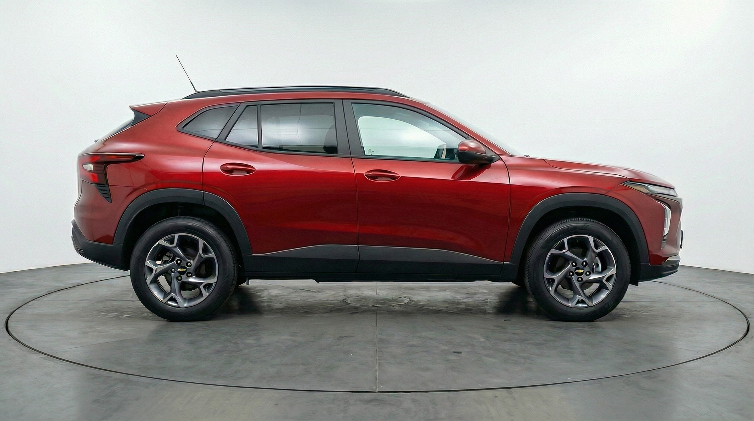 Thumbnail: 2025 Chevrolet Trax - 8