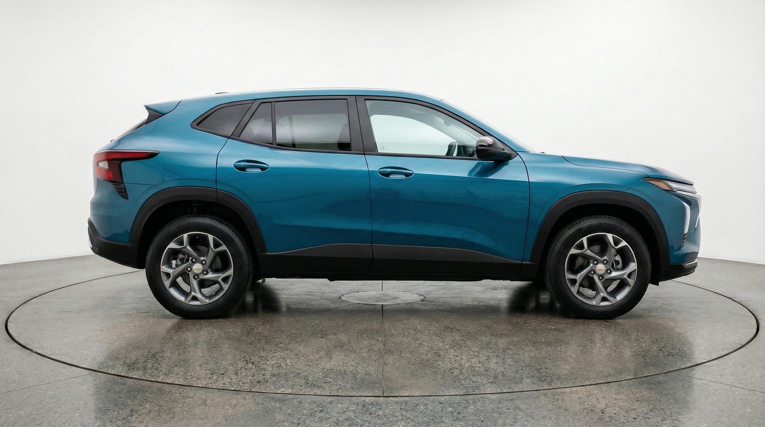 Thumbnail: 2025 Chevrolet Trax - 8