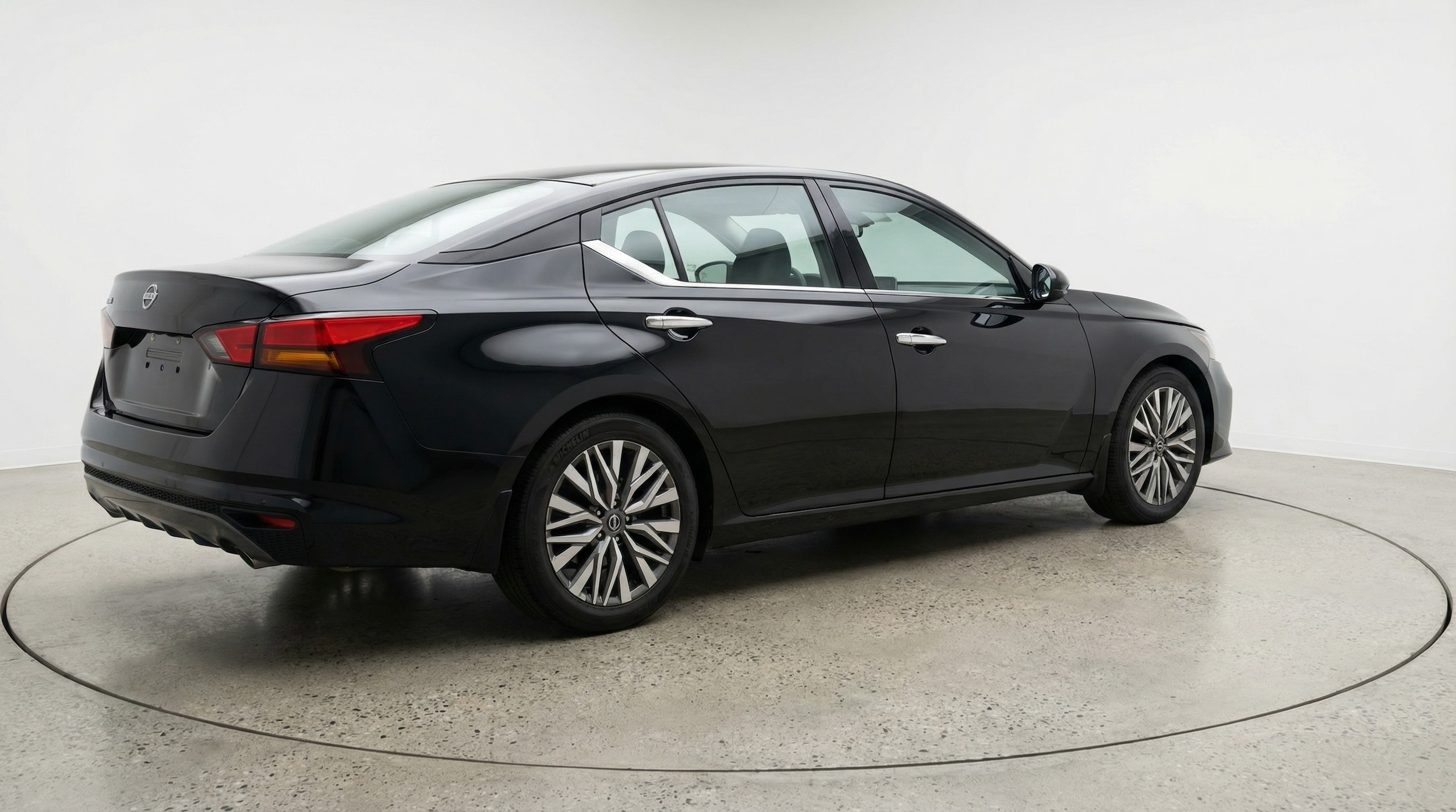 Thumbnail: 2025 Nissan Altima - 7