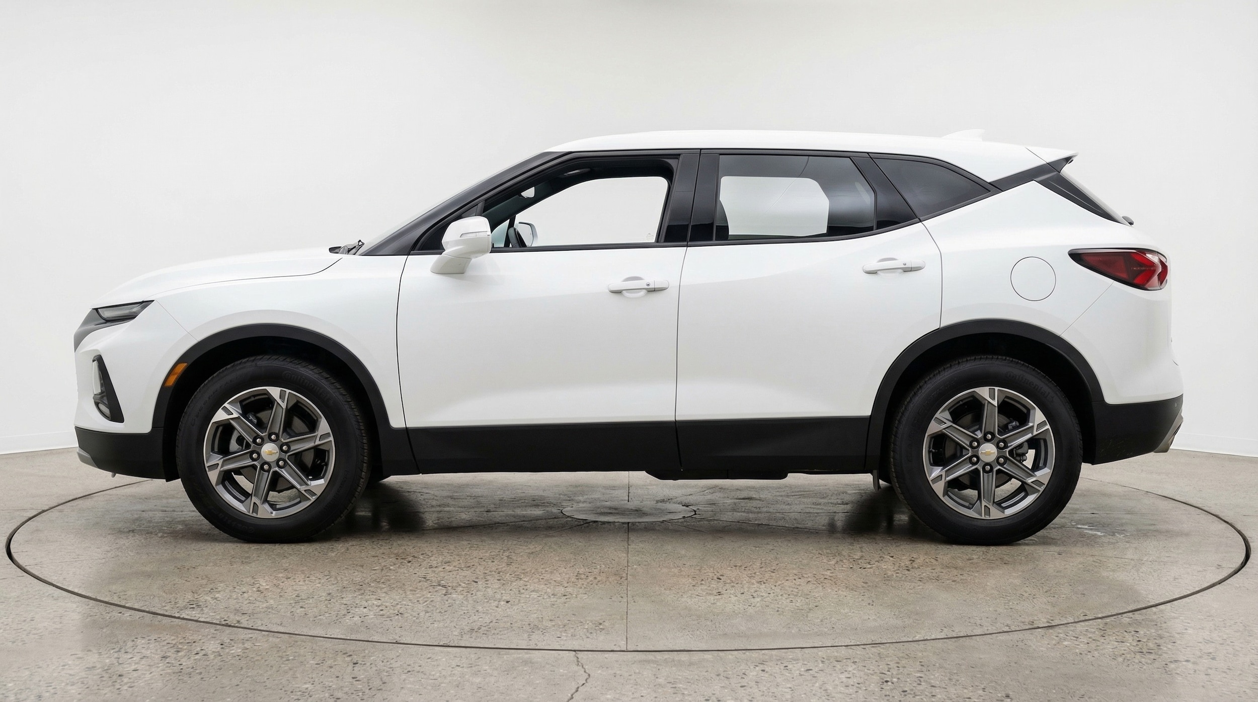 Thumbnail: 2025 Chevrolet Blazer - 4