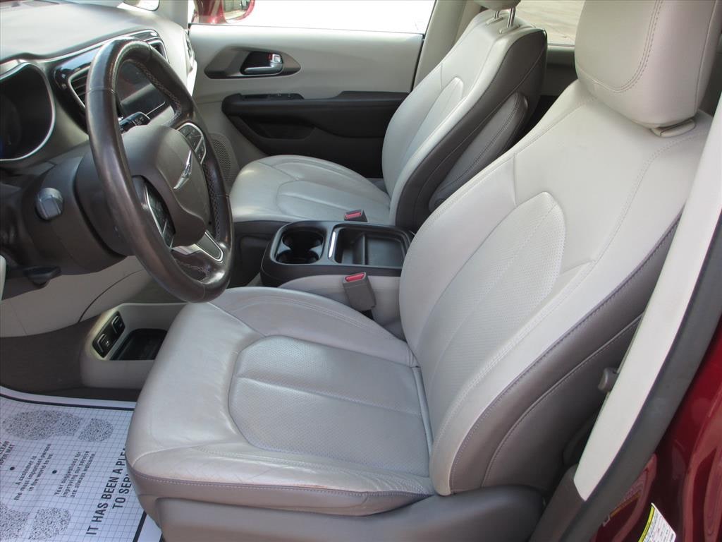 Used 2018 Chrysler Pacifica Touring L Van
