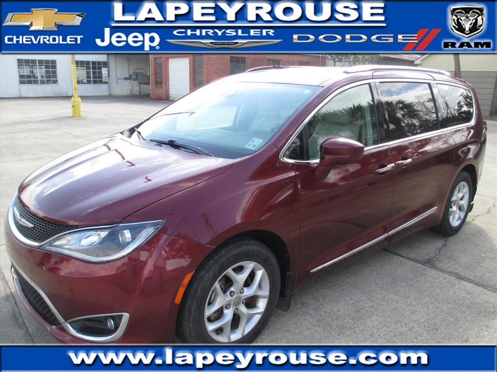 Used 2018 Chrysler Pacifica Touring L Van