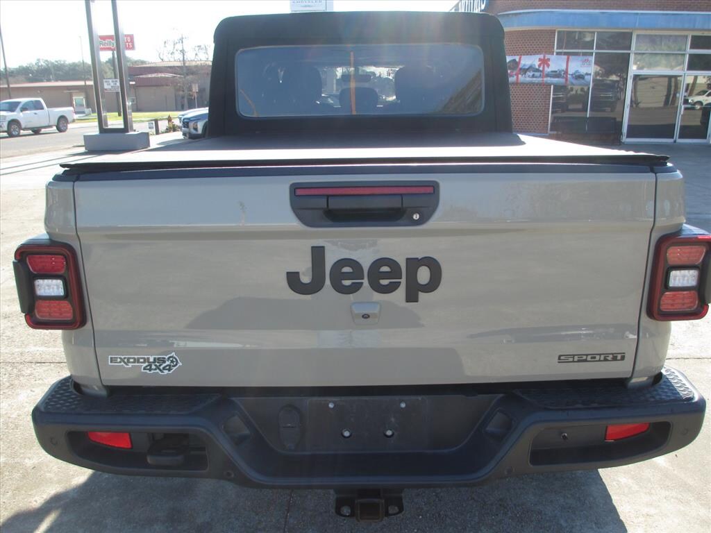 Used 2020 Jeep Gladiator Sport Truck Crew Cab