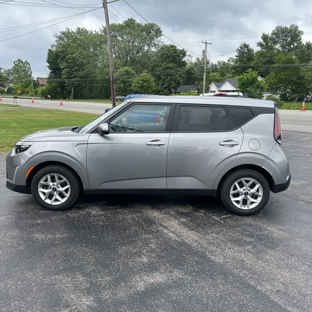 Used 2023 Kia Soul LX with VIN KNDJ23AUXP7883012 for sale in Laporte, IN