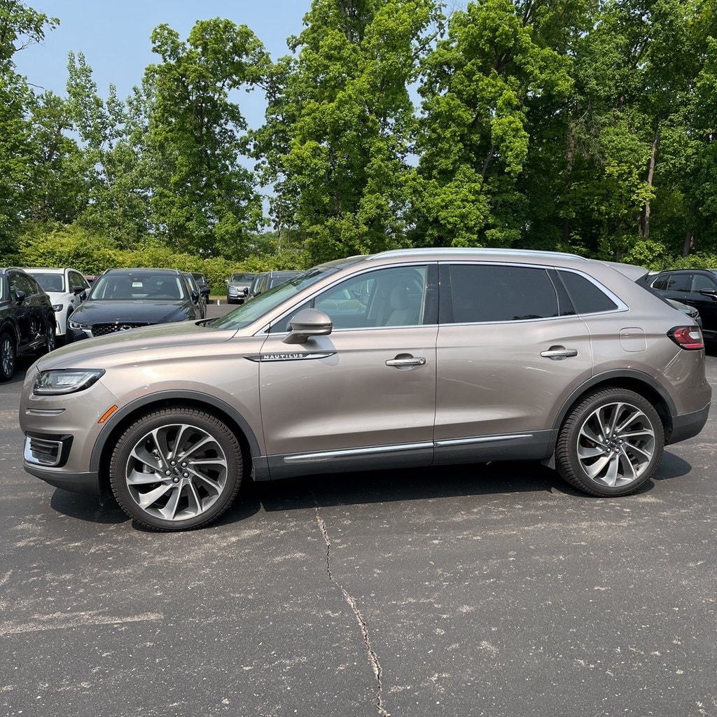 Used 2019 Lincoln Nautilus Reserve with VIN 2LMPJ8L96KBL35530 for sale in Laporte, IN