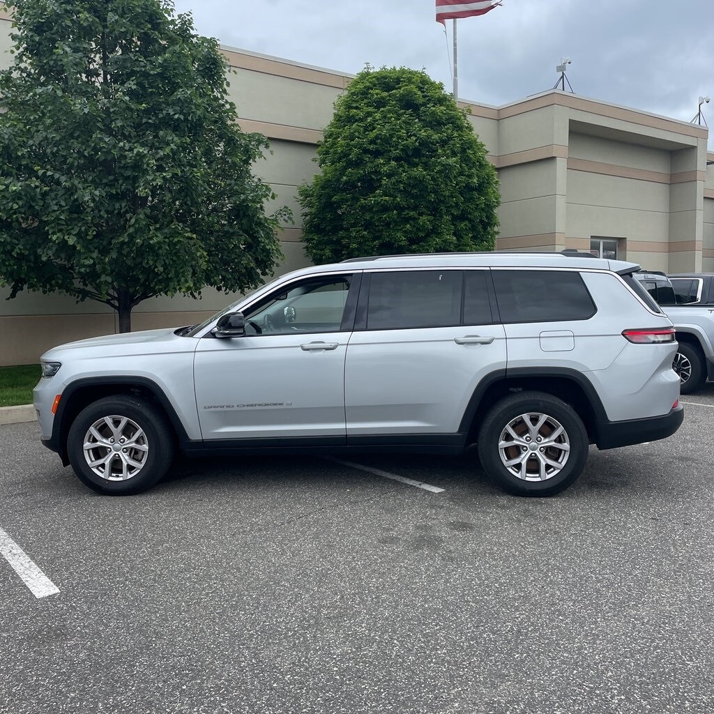 Used 2021 Jeep Grand Cherokee L Limited with VIN 1C4RJKBG4M8154843 for sale in Laporte, IN