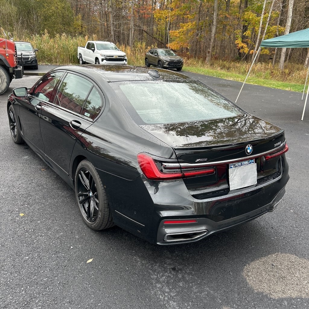 2022 Bmw 750Li photo 2