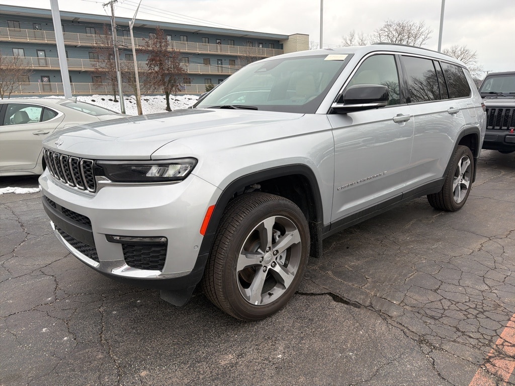 2025 Jeep Grand Cherokee L Limited's photo