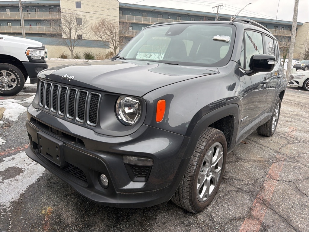 2023 Jeep Renegade Limited's photo