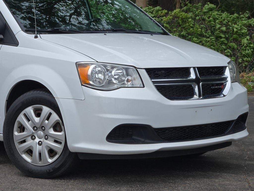 Used 2017 Dodge Grand Caravan SE with VIN 2C4RDGBG2HR838904 for sale in Laporte, IN