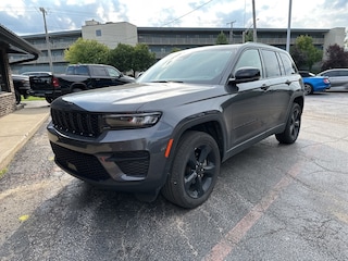 Used 2023 Jeep Grand Cherokee Altitude X SUV for sale in La Porte