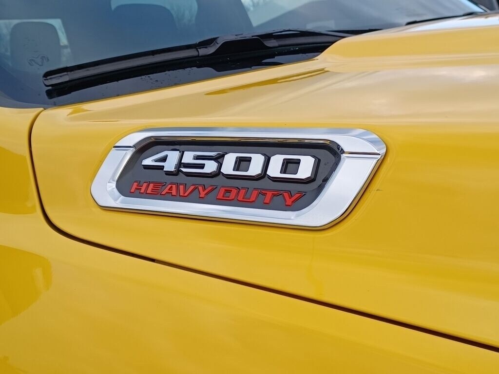 2024 Ram 4500 SLT photo 4