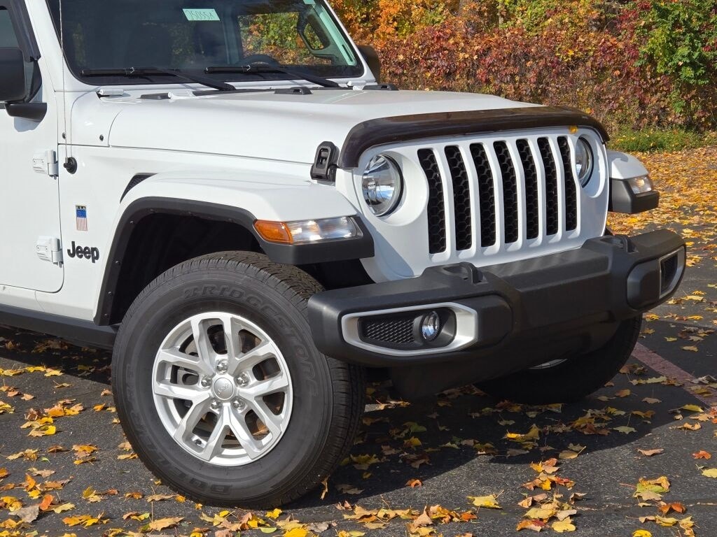 Used 2023 Jeep Gladiator Sport Truck