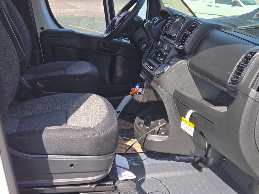 2026 Ram ProMaster 2500 photo 4