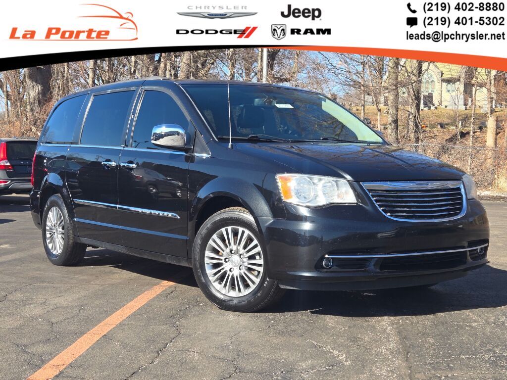 2013 Chrysler Town & Country Touring-L