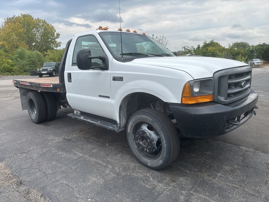 Used 2000 Ford F-550SD XL Chassis