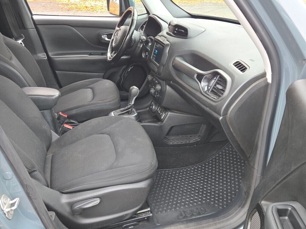 2018 Jeep Renegade Latitude North Edition photo 2