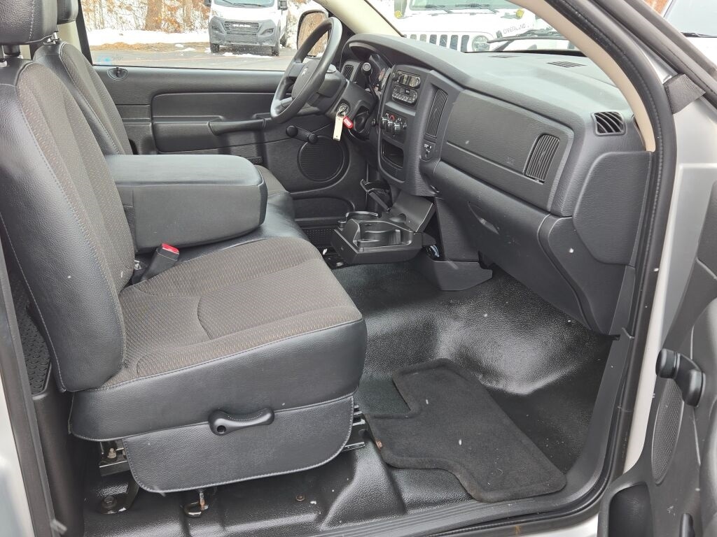 Used 2005 Dodge Ram 1500 ST Truck