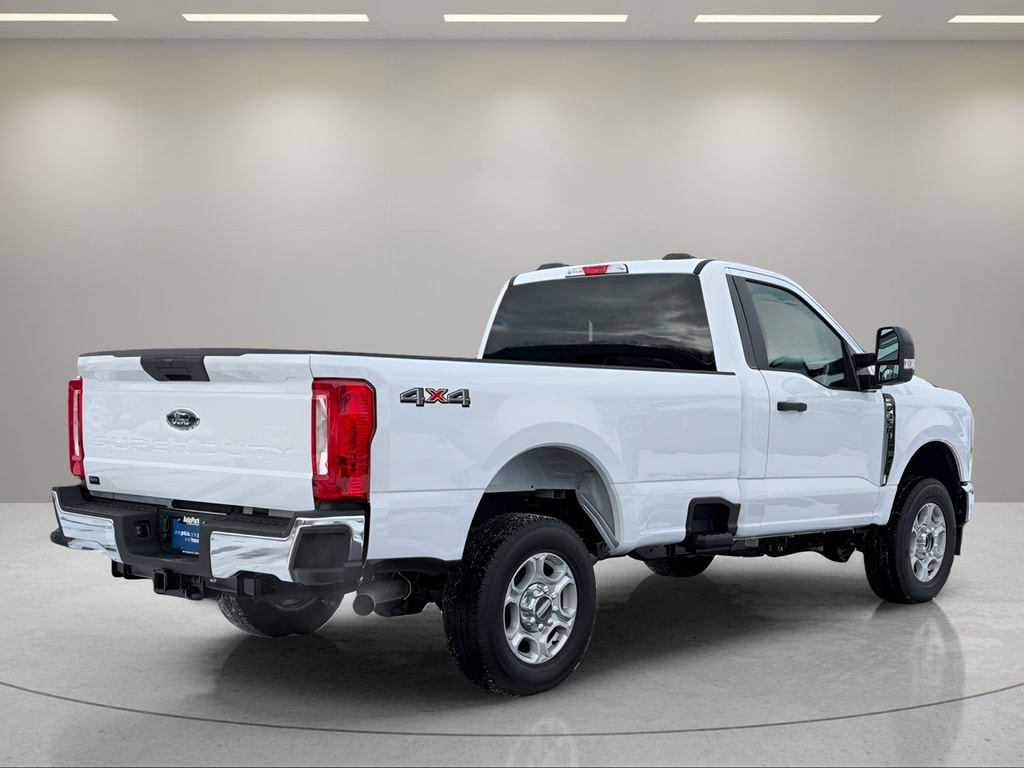 2026 Ford F-350 Super Duty XLT - Photo 7
