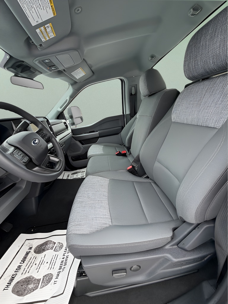 2026 Ford F-350 Super Duty XLT - Photo 10