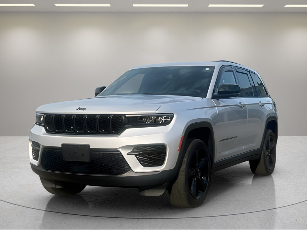 Used 2023 Jeep Grand Cherokee Altitude X SUV