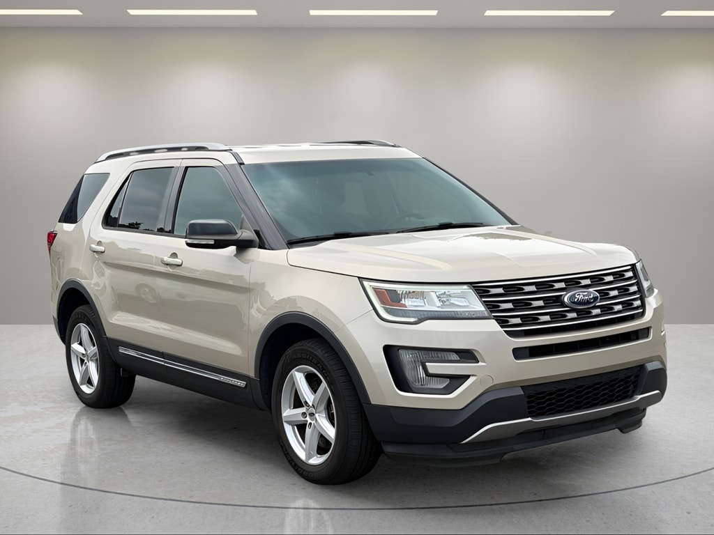 Used 2017 Ford Explorer XLT SUV