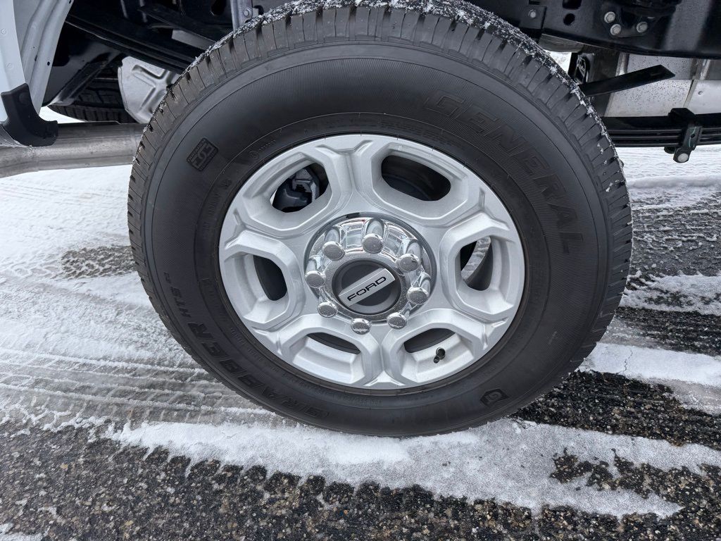 2026 Ford F-350 Super Duty XLT - Photo 25