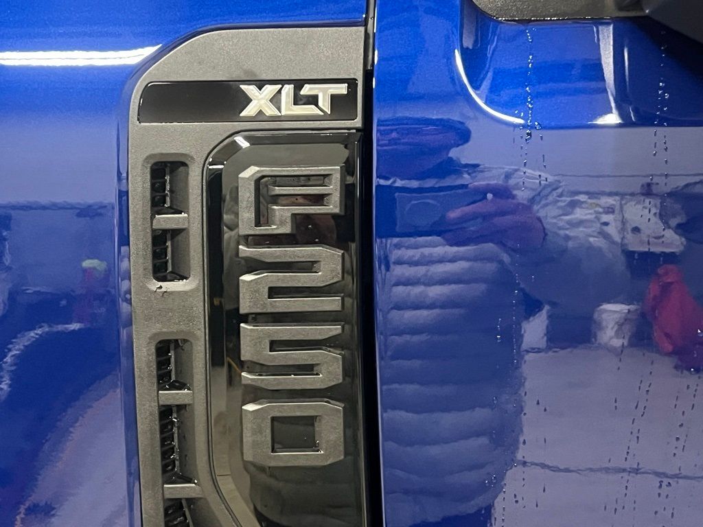 2026 Ford F-250 Super Duty XLT - Photo 9