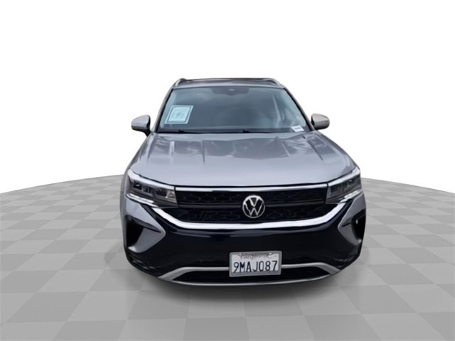 2024 Volkswagen Taos SE photo 3
