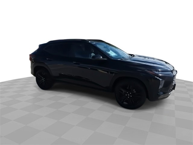 2024 Chevrolet Trax ACTIV photo 2