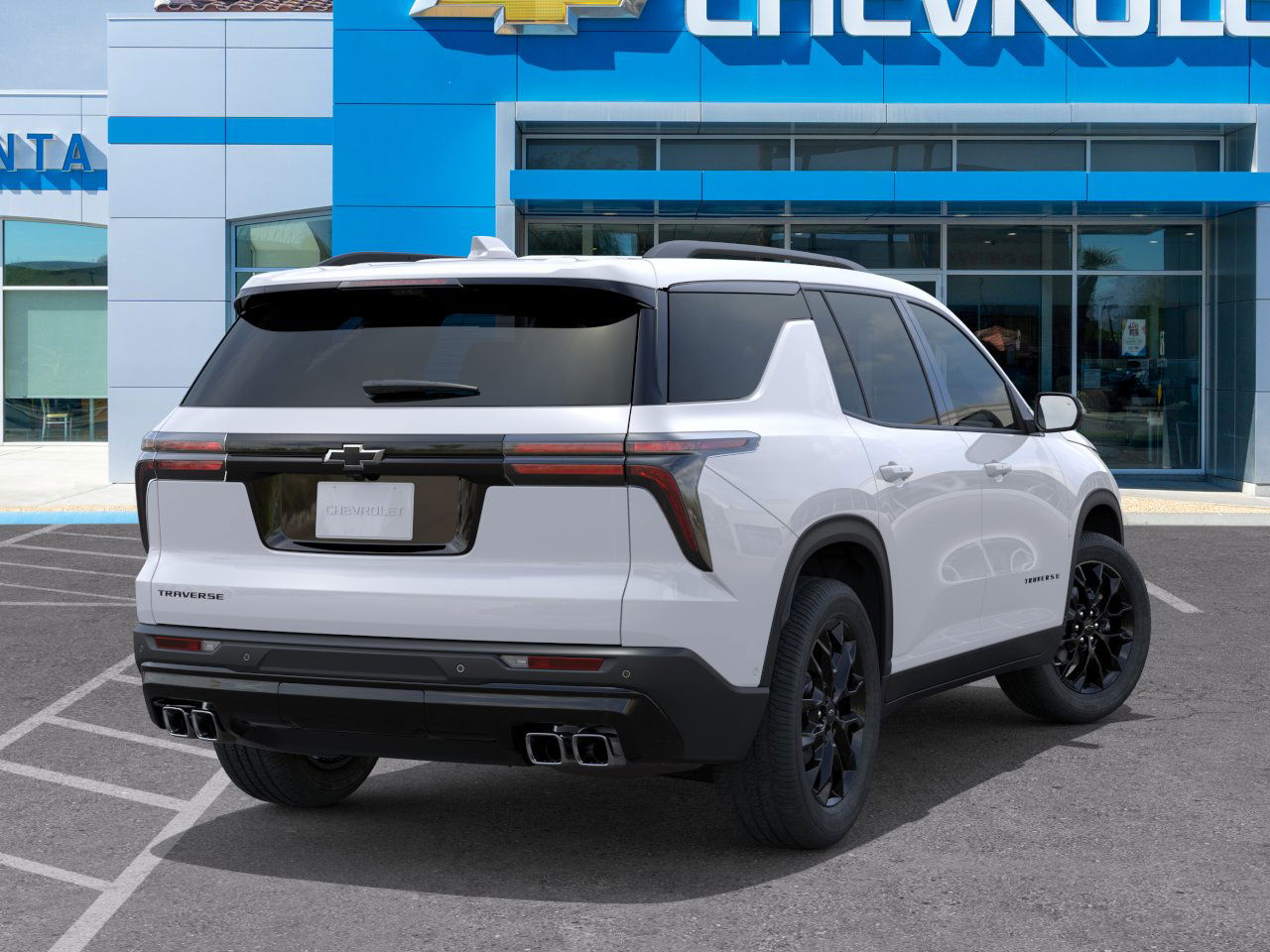 2026 Chevrolet Traverse photo 2