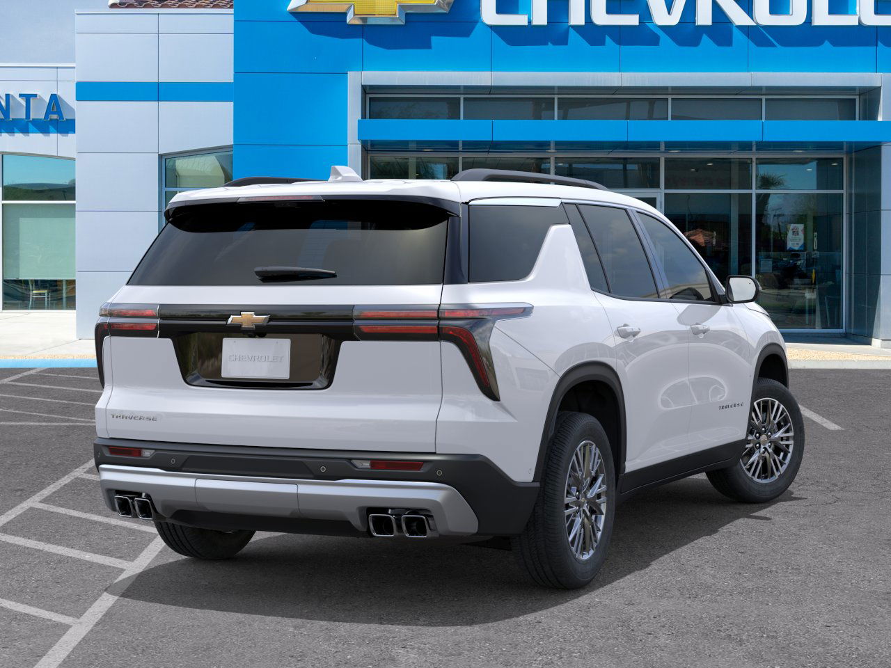 2026 Chevrolet Traverse photo 2