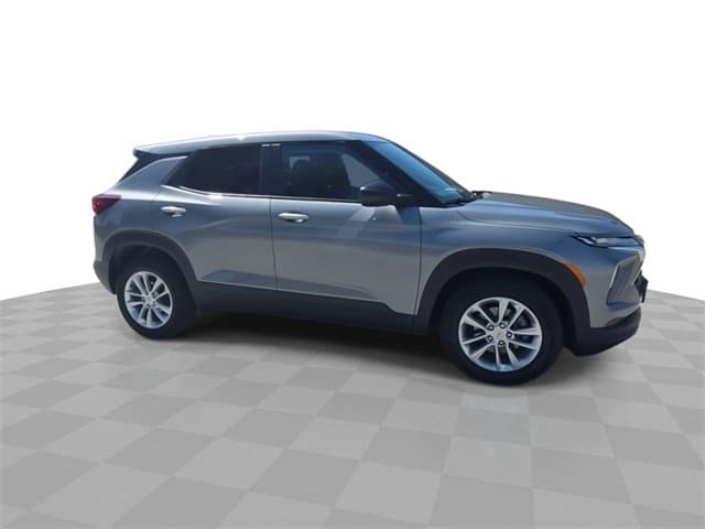 Used 2025 Chevrolet Trailblazer LS with VIN KL79MMSPXSB064631 for sale in La Quinta, CA