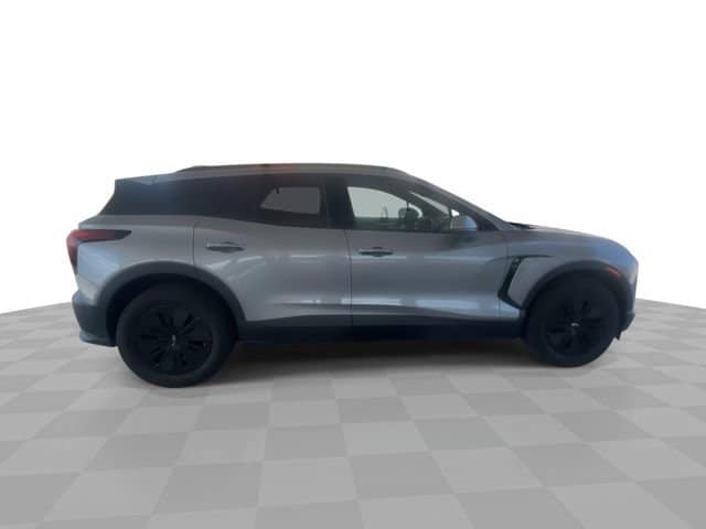 2025 Chevrolet Blazer EV LT - Photo 5