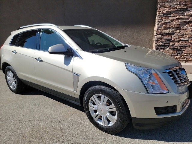 Used 2015 Cadillac SRX Luxury Collection with VIN 3GYFNEE31FS543560 for sale in La Quinta, CA